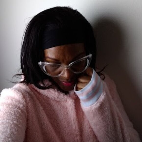 Meet the Posher - Picture 1 of 3